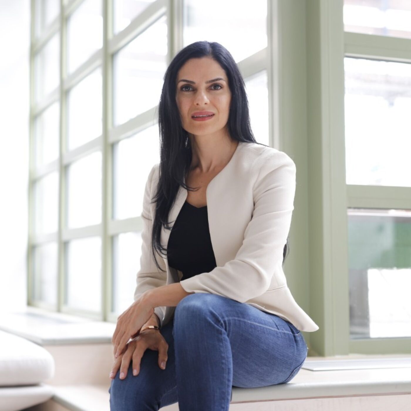 AI & VR Feature with Virality Potential with Ellie Sarmadi episode artwork