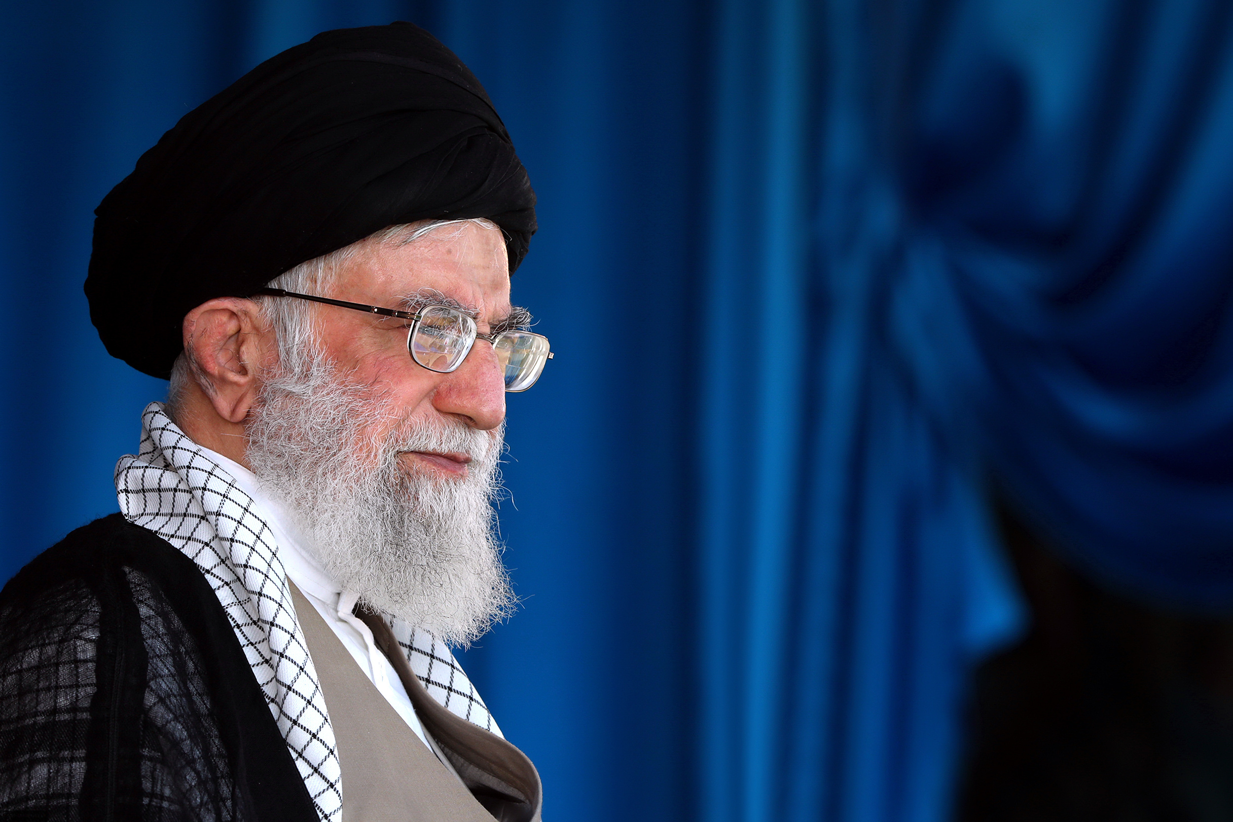 Morte de Ali Khamenei não deve mudar rumo do regime iraniano, avalia professor da Unifesp episode artwork