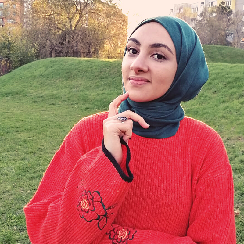 121: Hebah Nigm on Speaking 6 Languages Fluently by Age 23, Grounding Her Identity in Islam and Traveling the World as a Hijabi
