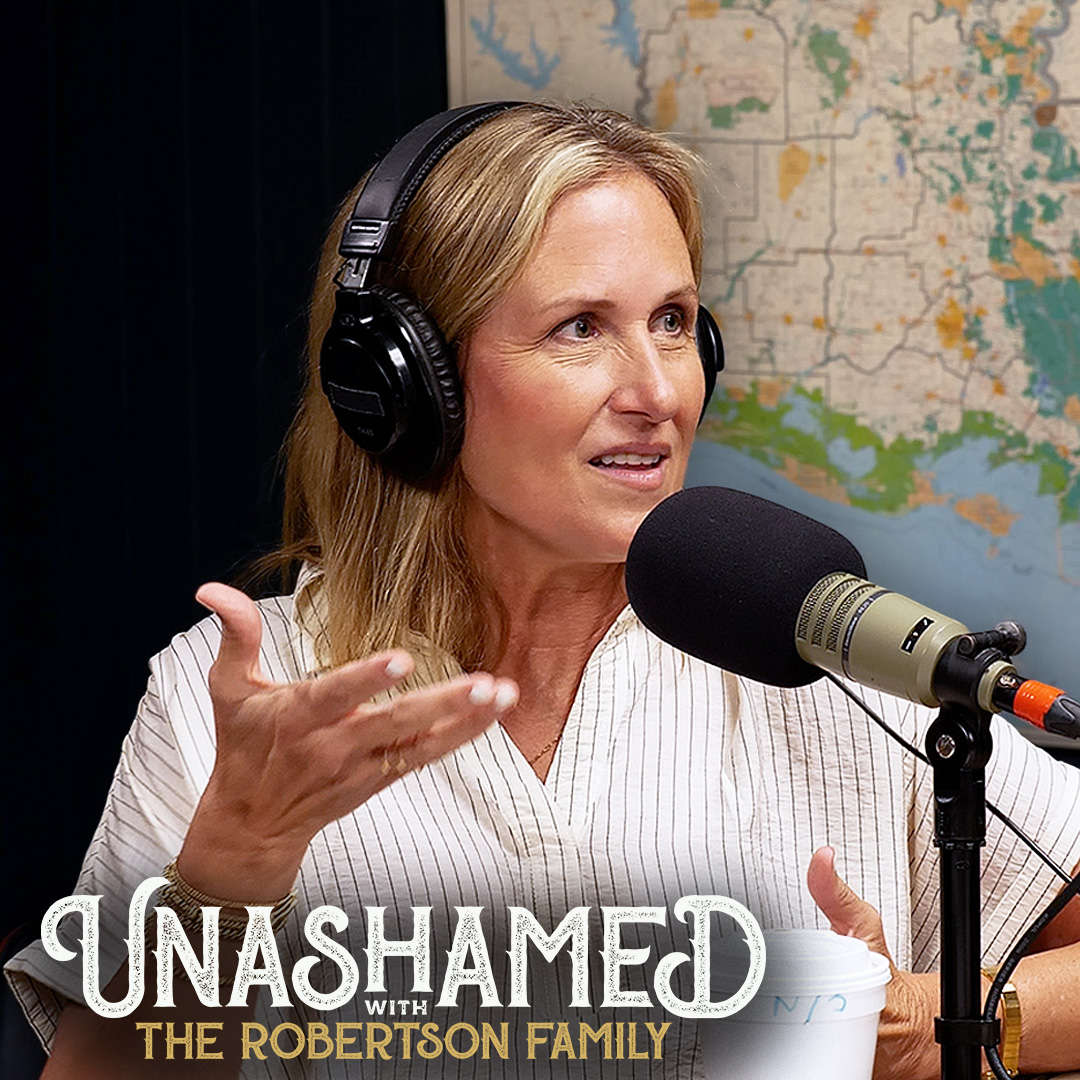 Ep 1398 | Korie Robertson Finally Clears Up Her Infamous ‘Duck Dynasty’ Bleep
