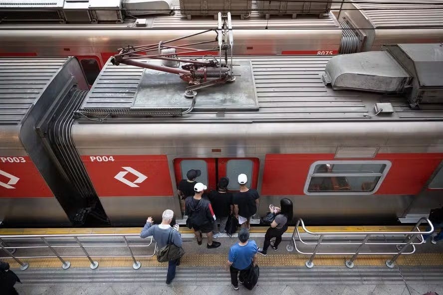 'Nunca vi algo nessa dimensão', afirma gerente da CPTM sobre falha que parou a Linha 11 'Nunca vi algo nessa dimensão', afirma gerente da CPTM sobre falha que parou a Linha 11