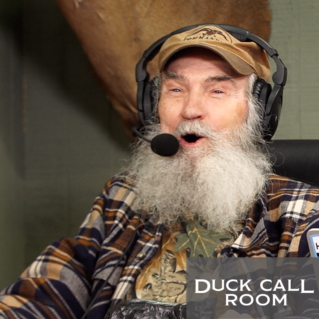 Uncle Si's Goofy Ritual Still Keeps His Marriage Playful