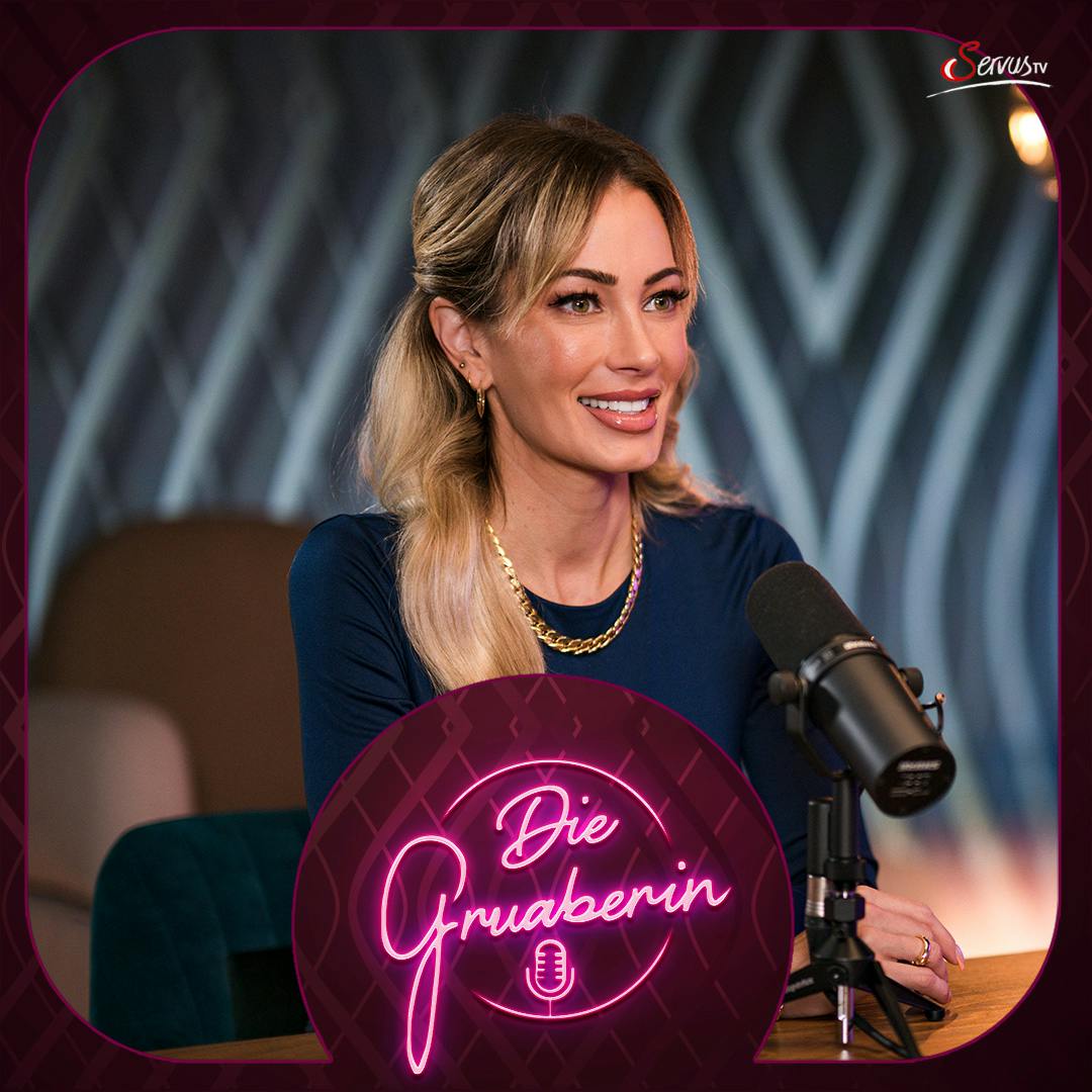 Mit Monika Gruber und Domina Nina Workhard Mit Monika Gruber und Domina Nina Workhard