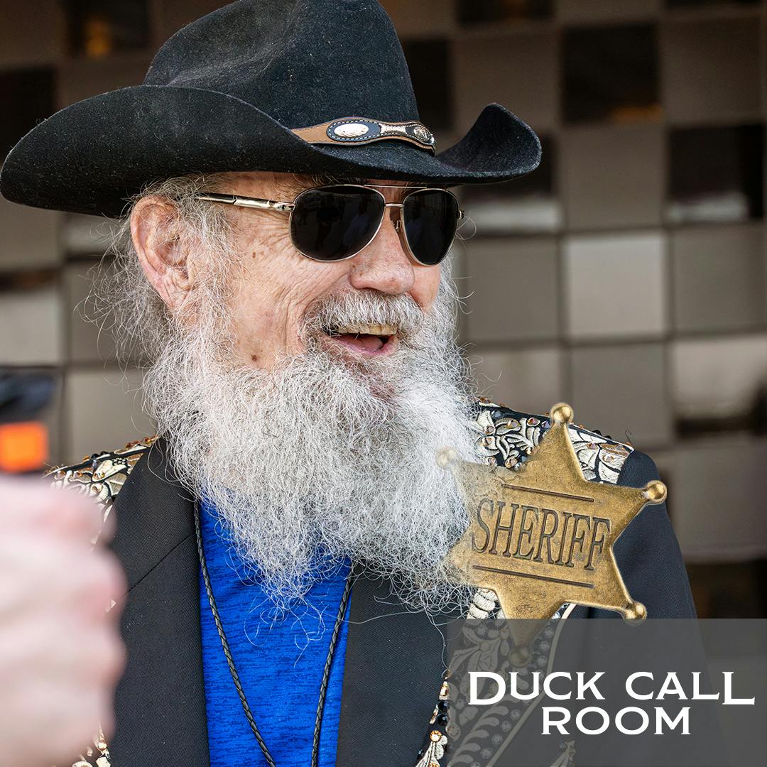 Uncle Si Has a Sneaky Plan to Prank His Best Friend