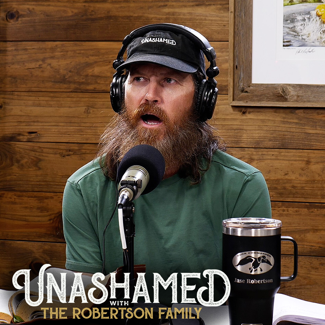 Ep 906 | Young Jase Was Confronted with Beer, Drugs, Adult Content & Saved by ‘Angels’ in the Woods