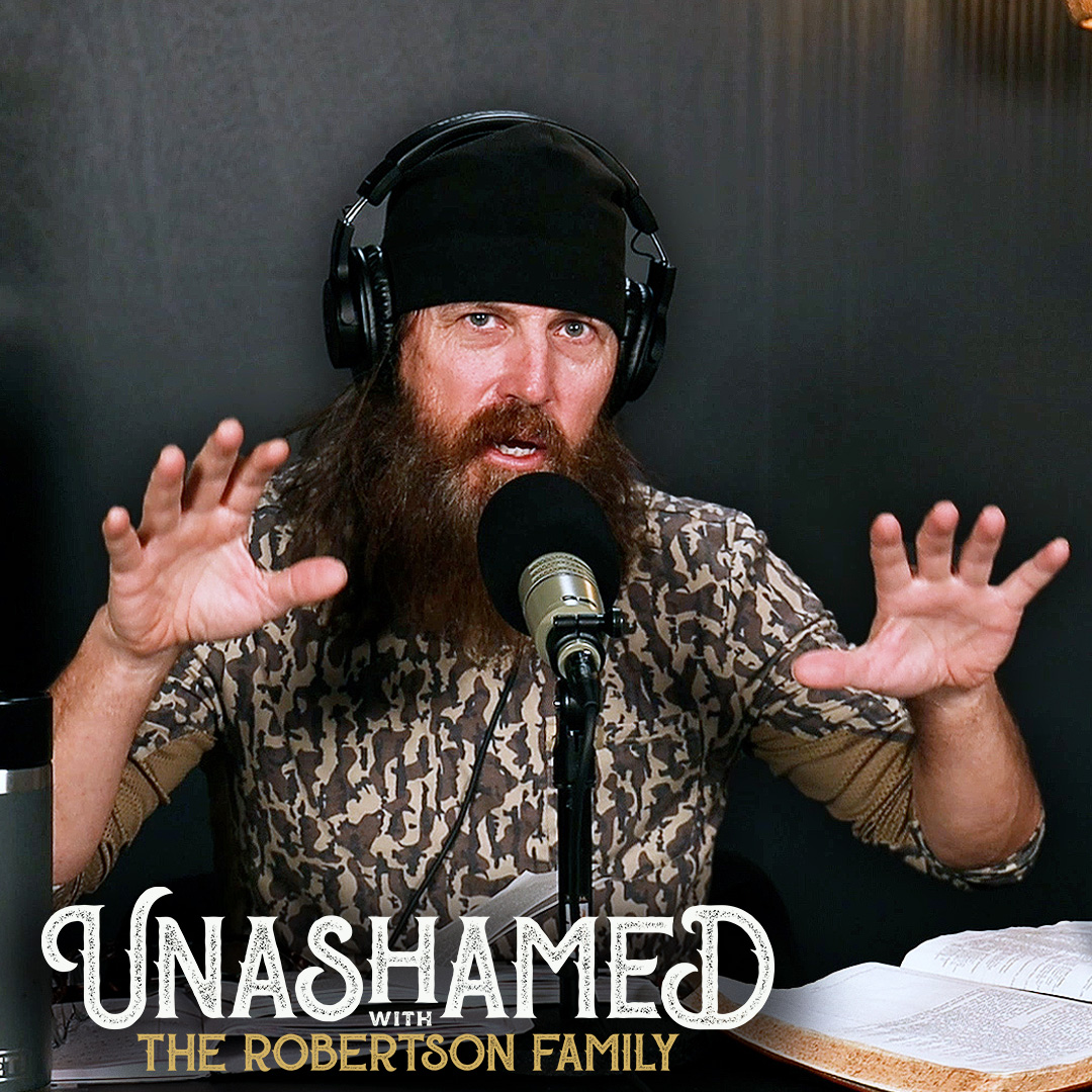 Ep 1013 | Jase Cares for His Sick Godson & Missy Performs a Midnight Rescue