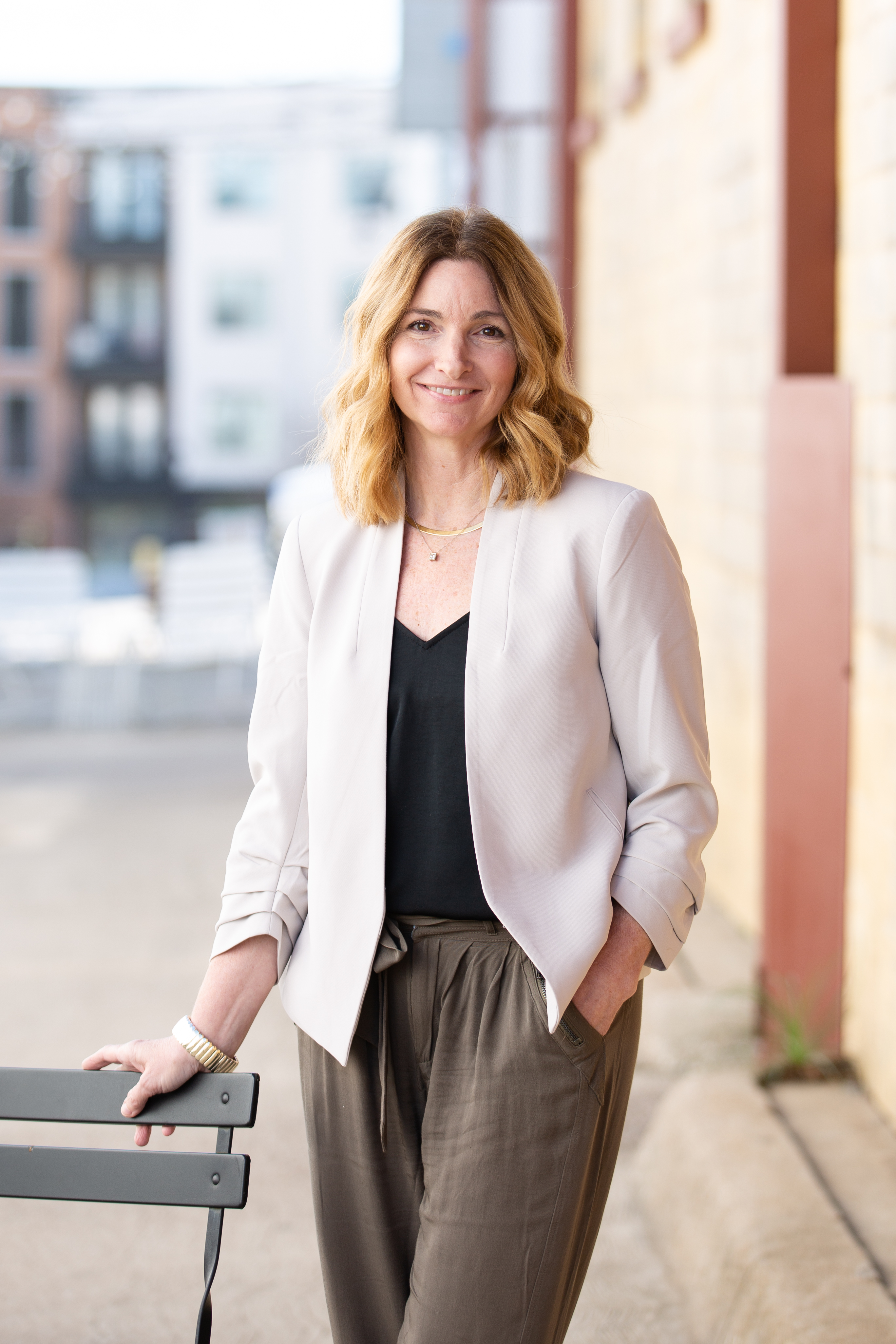 1088: Power Talk Friday: Design Trade Service / Melanie Rosenburg: The One Skill That Sets Exceptional Interior Designers Apart