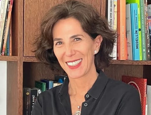 Adultização e redes sociais: Luciana Temer alerta para riscos da exposição infantil na internet Adultização e redes sociais: Luciana Temer alerta para riscos da exposição infantil na internet