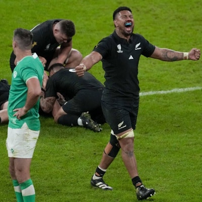 Replay Partners With 'All Blacks' Rugby Team – WWD