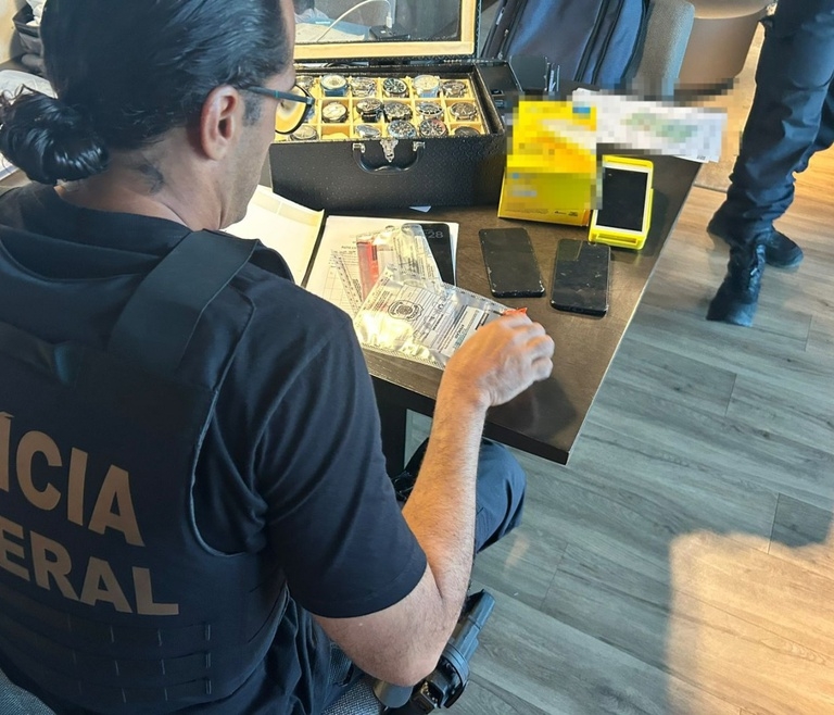 'O crime organizado está se embrenhando na economia e se relacionando em canais formais, como bancos', diz especialista