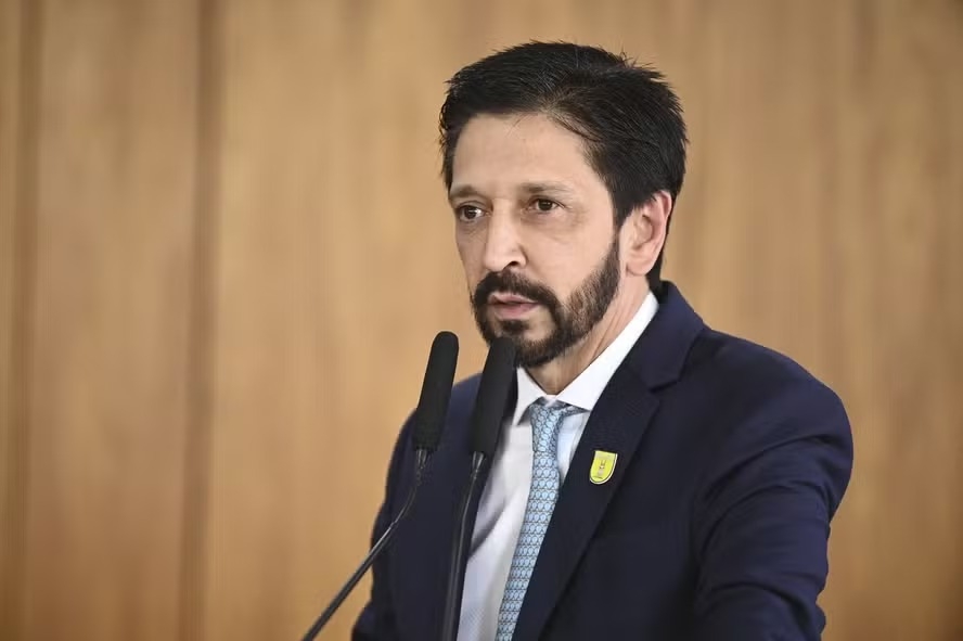 MP pede multa de até R$ 1,8 milhão e dá 48h para Nunes explicar transtornos causados pela chuva em SP episode artwork