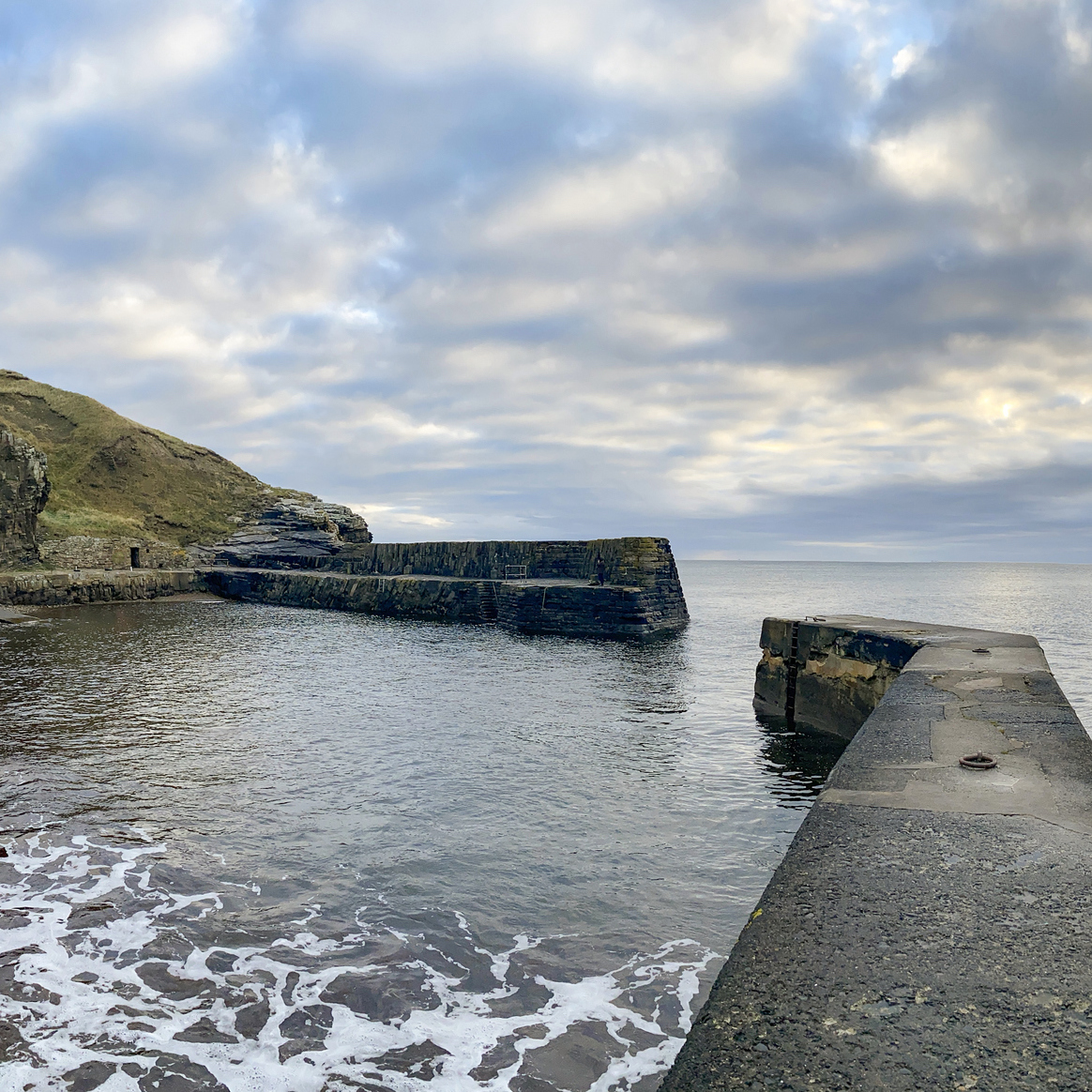 Sound Escape 143: Be soothed by waves on pebbles in a small Scottish harbour