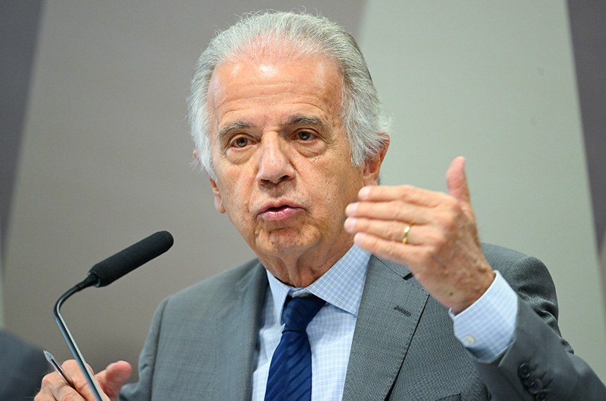 Ministro da Defesa brasileiro desembarca na Venezuela para acompanhar operação de ajuda humanitária episode artwork
