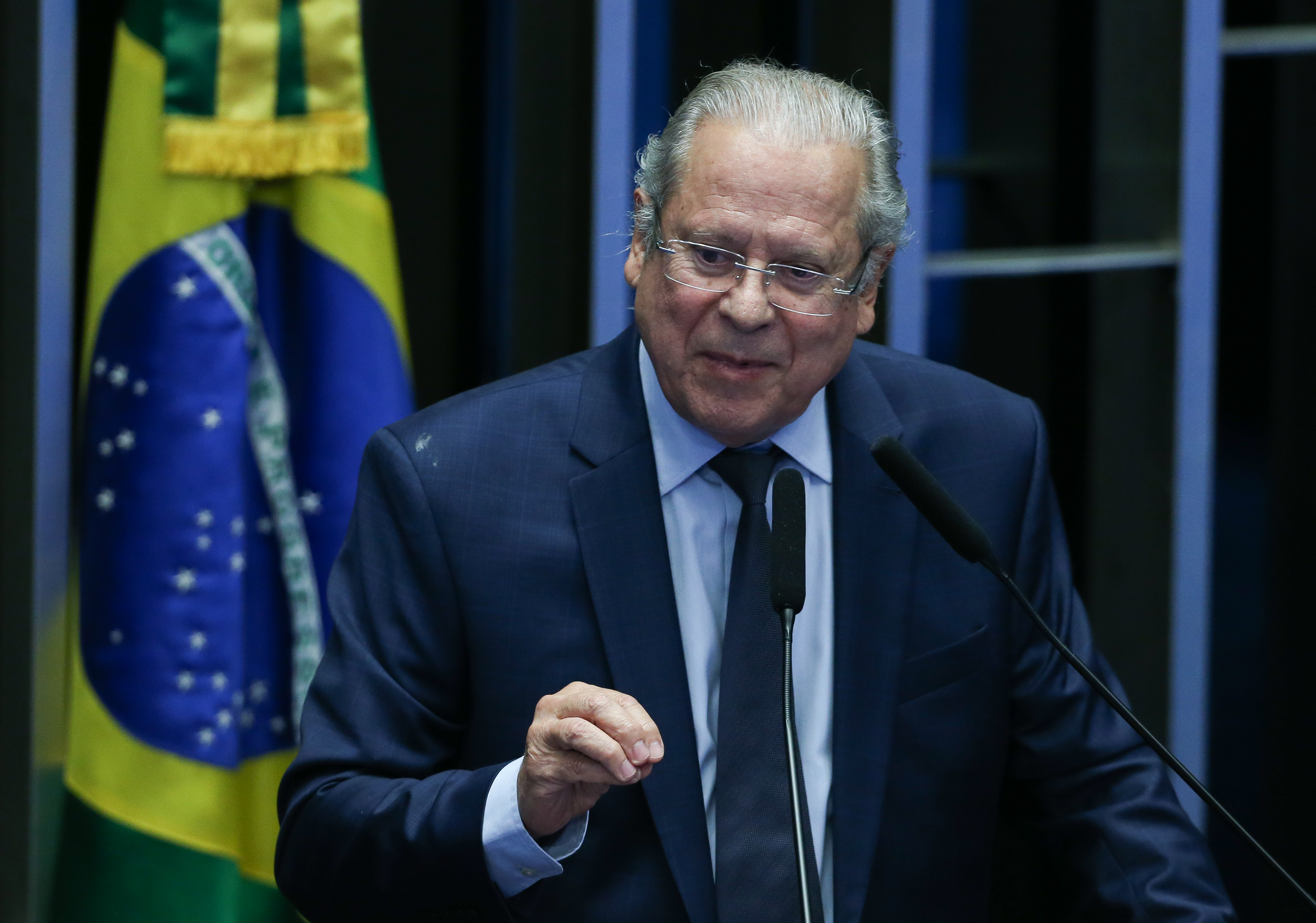 Aliado histórico, Dirceu faz discurso na linha do que será a campanha de Lula