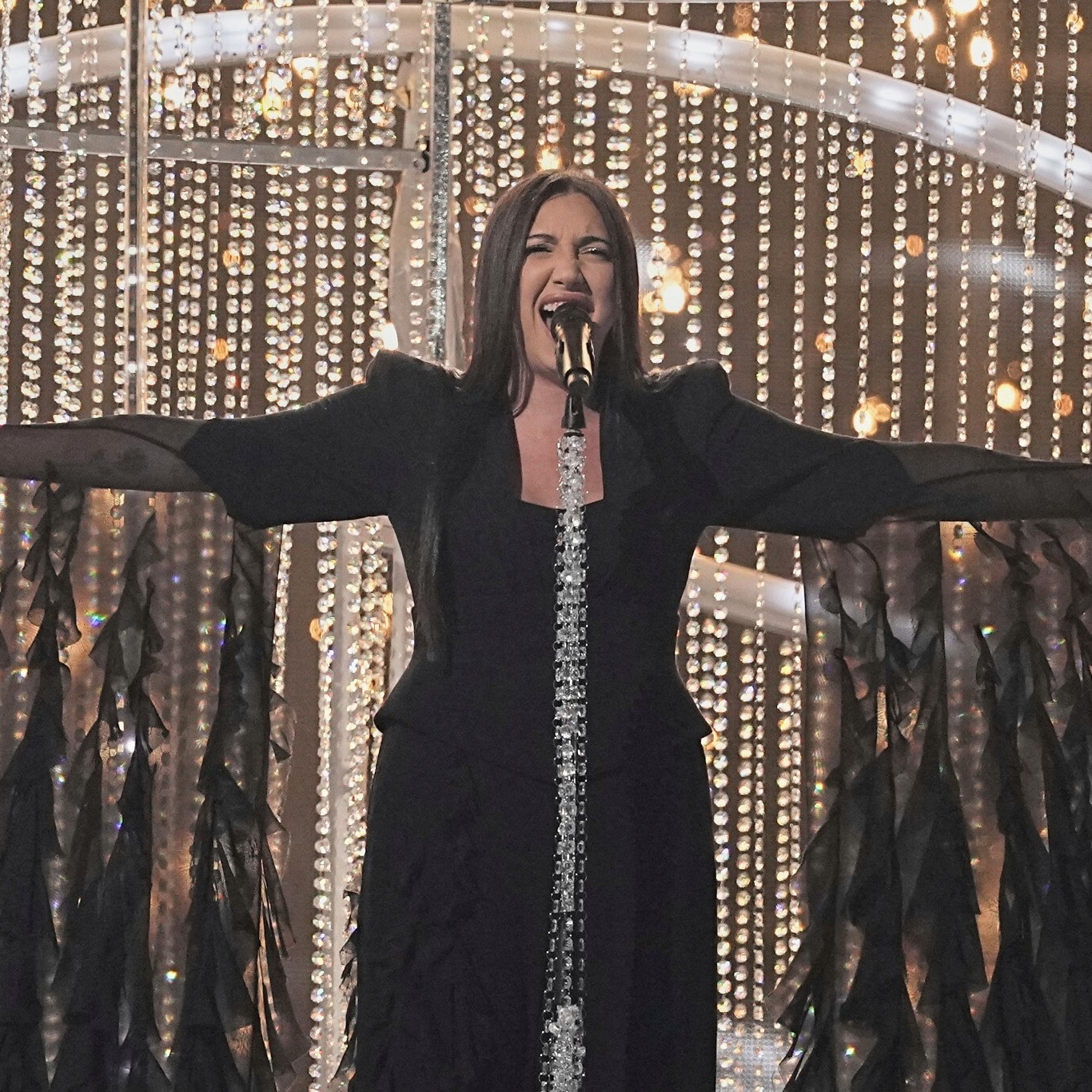 Yuval Raphael - New Day Will Rise (Israel 🇮🇱 Grand Final Performance) (EUROVISION 2025) episode artwork
