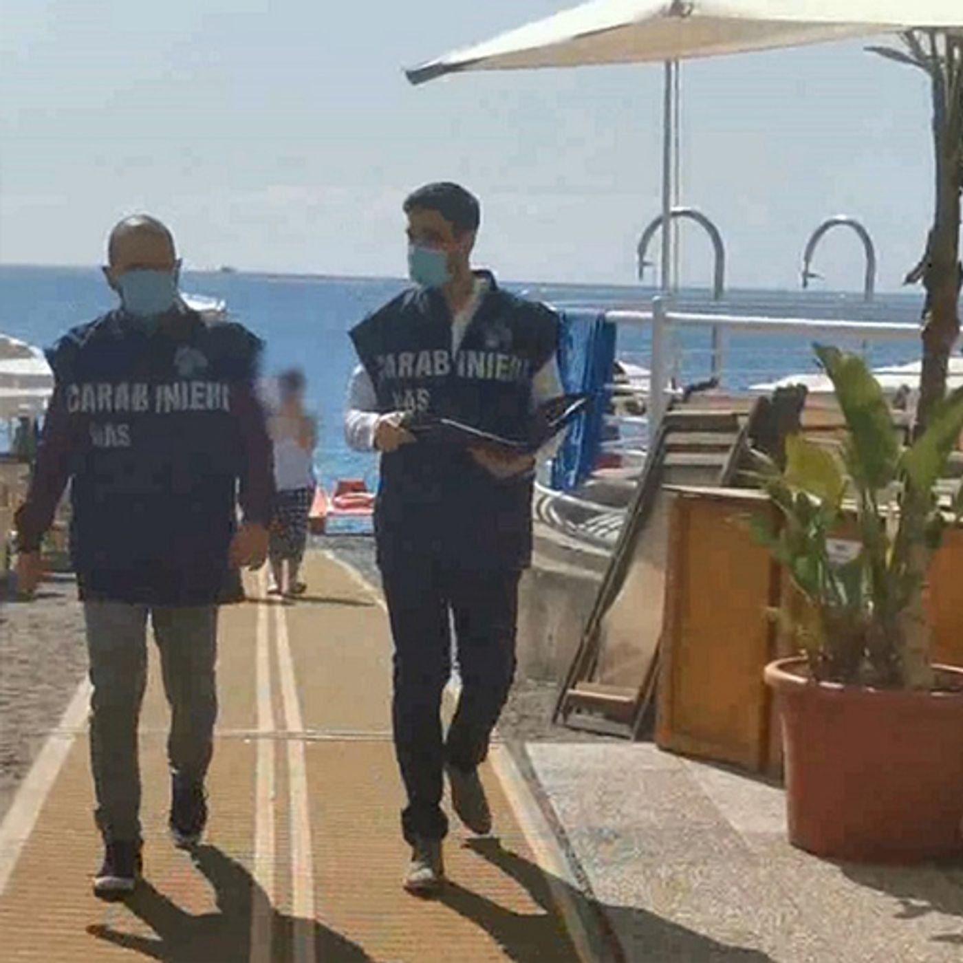 Dai lidi agli agriturismi, i controlli dei Nas sulle vacanze