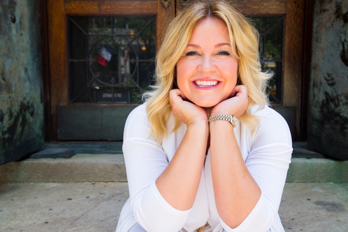 From Stay-at-Home Mom to 8-Figure Entrepreneur with Amy Lacey | Ep. #380