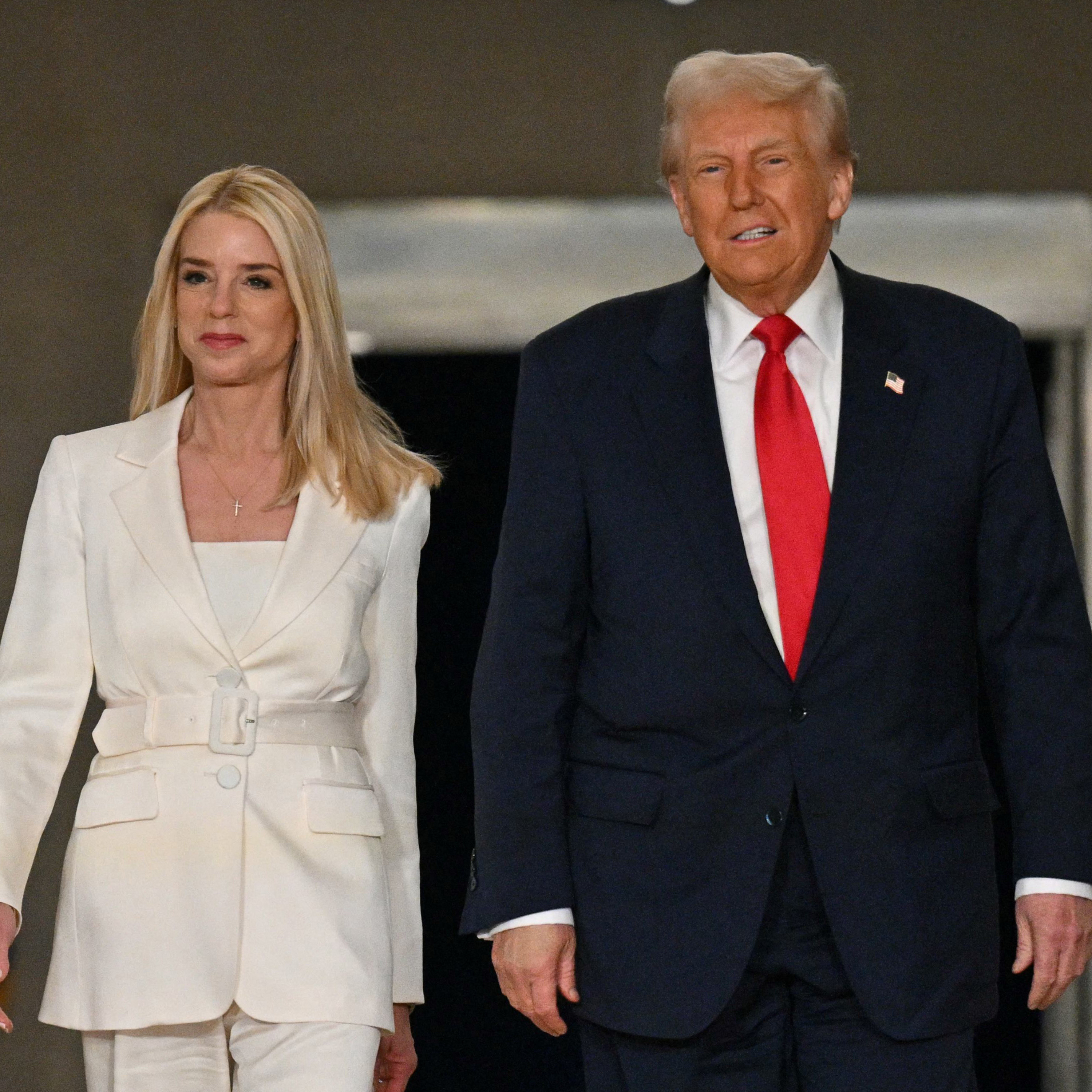 Vanquishing Justice at DOJ (with Carol Leonnig & Aaron Davis)