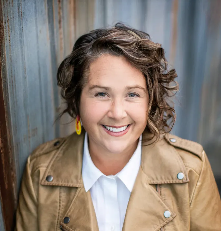 2020 Heroes Build Bridges Over Walls: Combat Vet Diana Oestreich