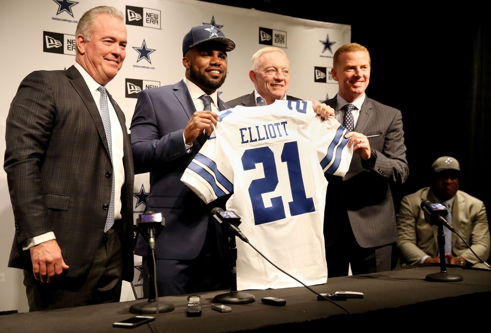Rick Gosselin: Cowboys should have addressed defense in the NFL Draft episode artwork