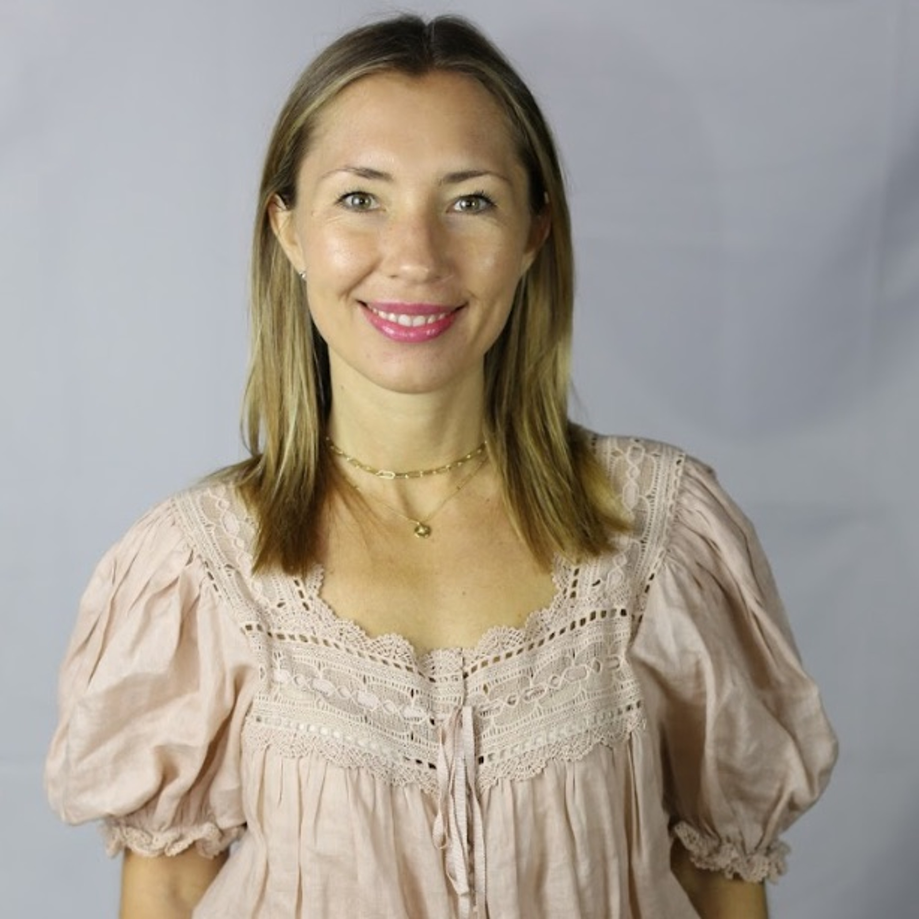 The Arwen Lewis Show