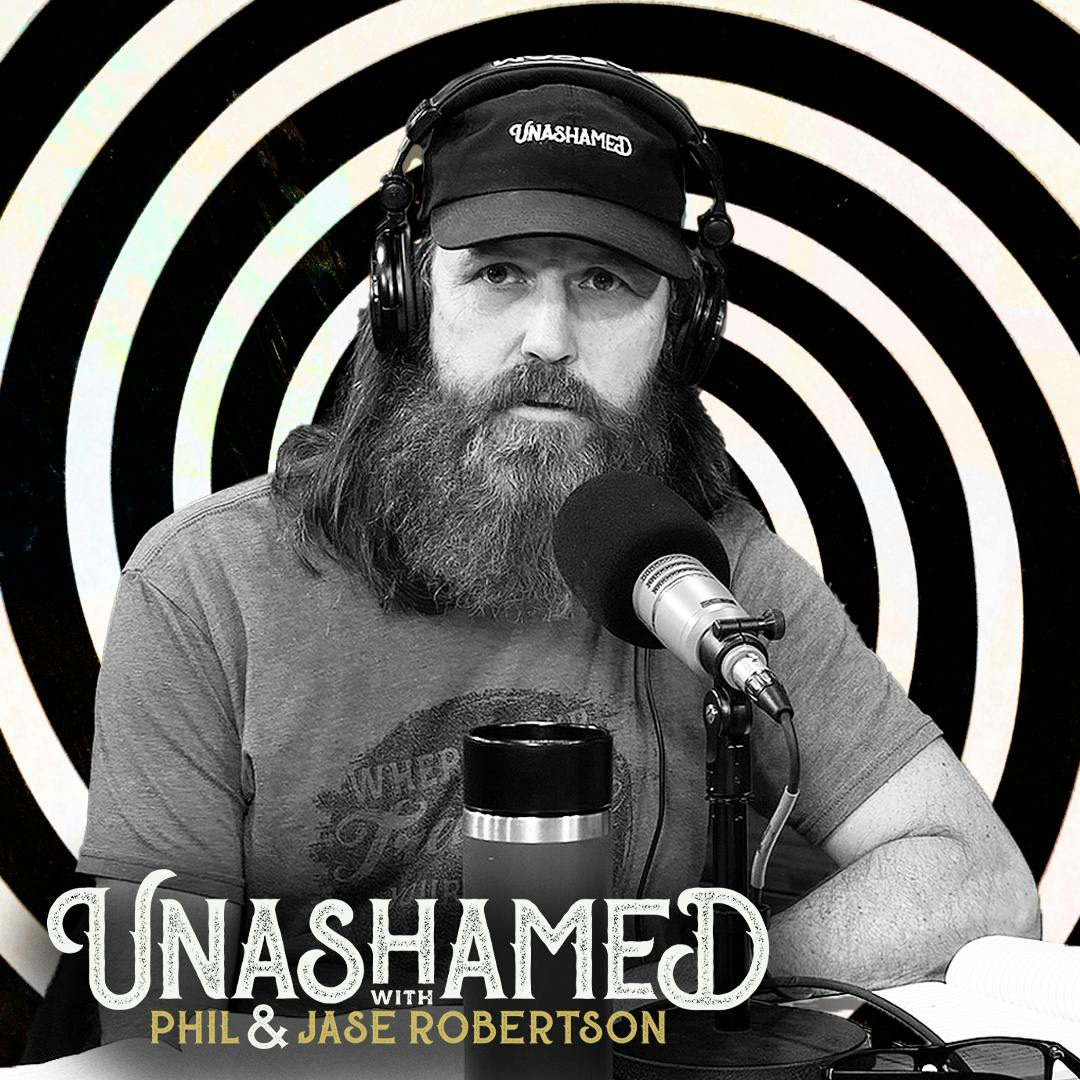 Ep 775 | Jase Gets Trapped in the Twilight Zone at His Hotel & Uncle Si Loses Classified Docs
