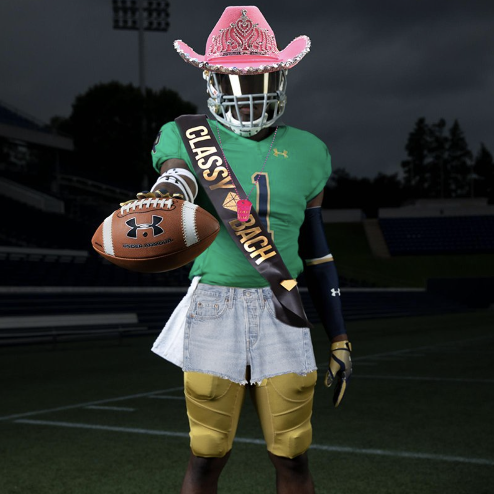 Should Notre Dame keep the blues in the closet for UNLV? episode artwork