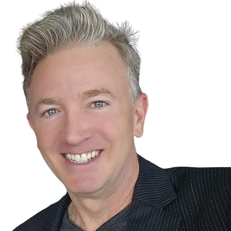 338: The Kindness of Strangers in Pakistan, Scuba Diving the Sardine Run, and Lessons from Traveling to 190 Countries with Phil Marcus