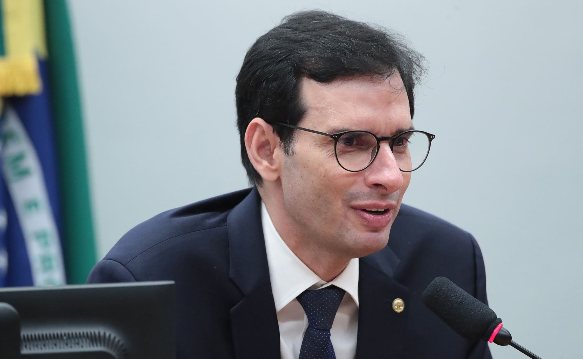 Relator defende revisão da escala 6x1 e diz que produtividade não depende apenas da jornada