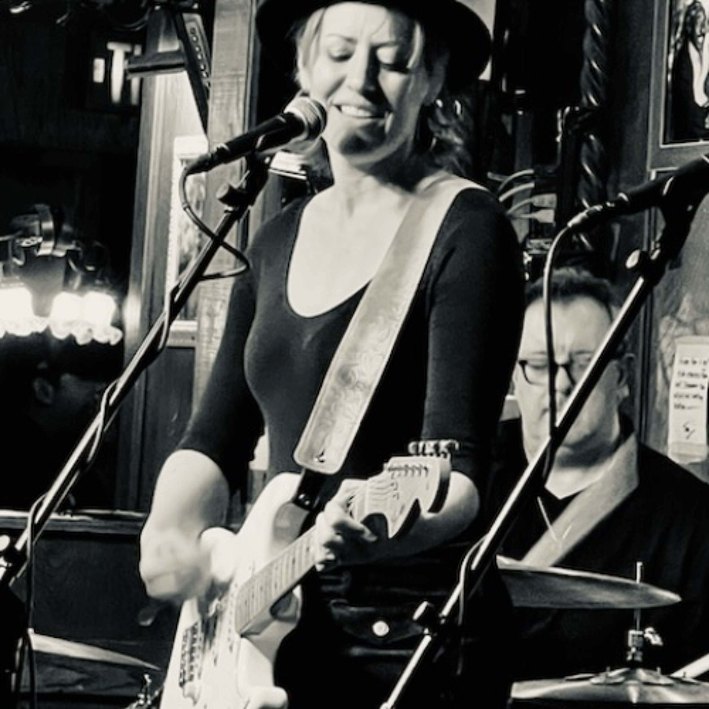 The Arwen Lewis Show