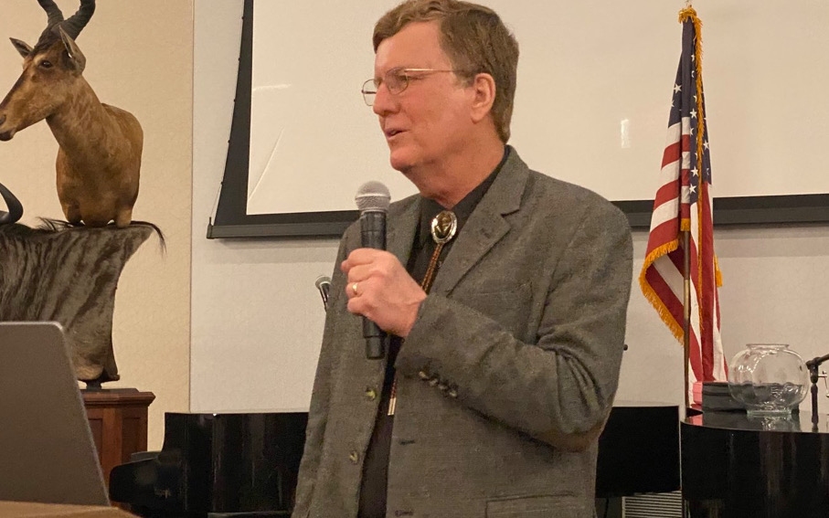 EP 304 Dr. Mike Arnold - Bear Hunting & Stealth Vision Optics