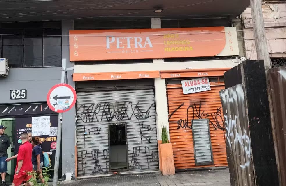 Pelo menos três pessoas são presas em operação que mira receptação de celulares roubados em SP Pelo menos três pessoas são presas em operação que mira receptação de celulares roubados em SP