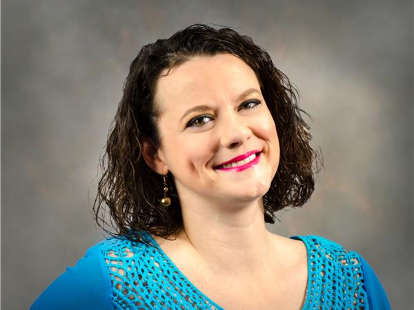 Apple Pie Painting Hits a Sweet Spot in Kansas City, with April Kramer episode artwork