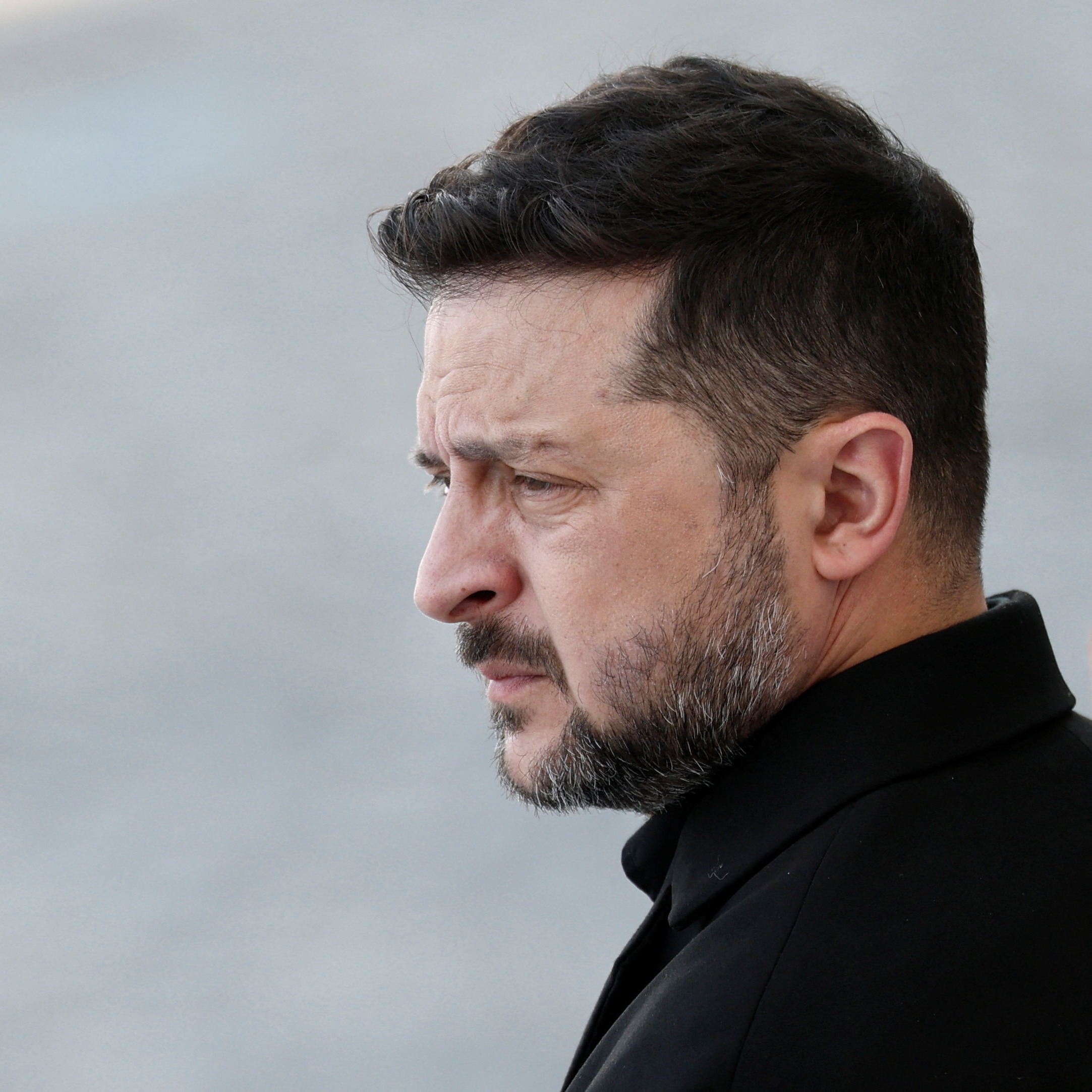 Hormuz U-turn, ICE vehicle stops and Ukraine government shakeup