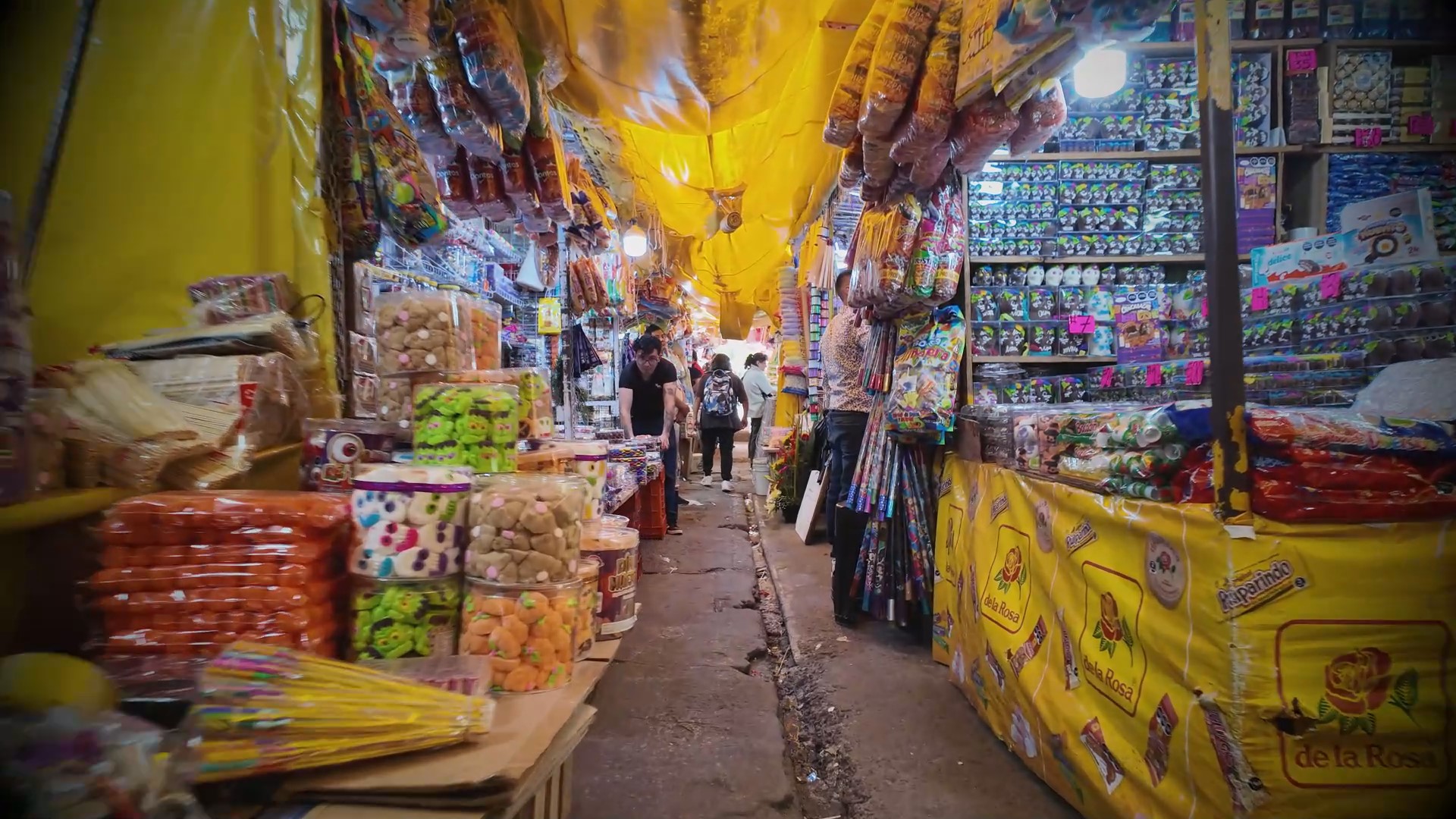 ¡CUIDADO CUANDO VAYAS A LA MERCED! - RELATOS ATERRADORES DEL MERCADO DE LA MERCED