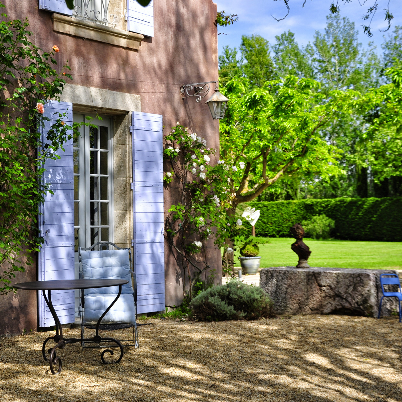 Sound Escape 137: Enter a trance-like state to the song of a cicada in a French garden