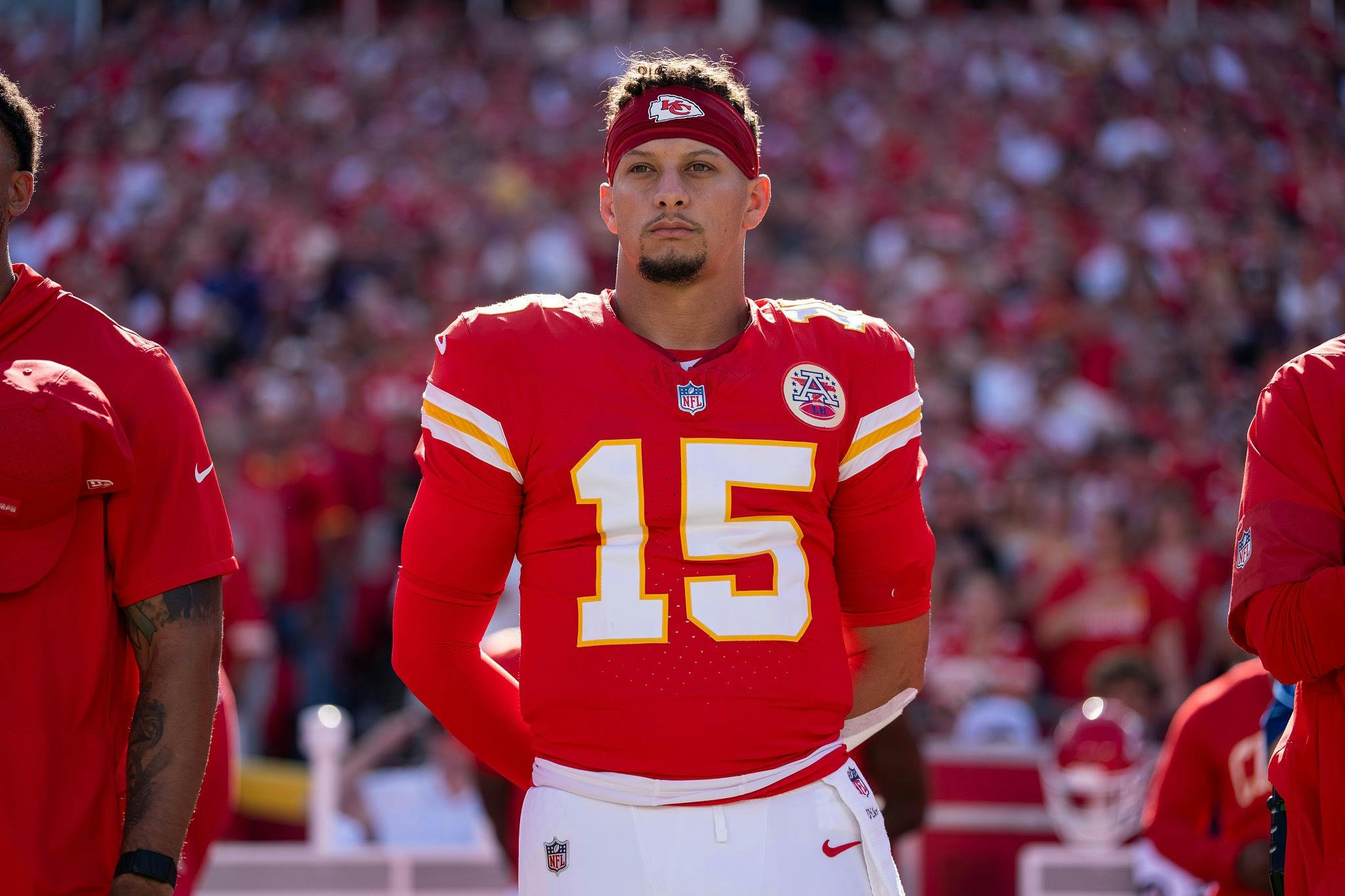 Patrick Mahomes is Unstoppable, Dave's Mom Has a Mike Ditka Story, Film Nerd Showdown with Marc Sessler, Points Per Game with Geoff Schwartz