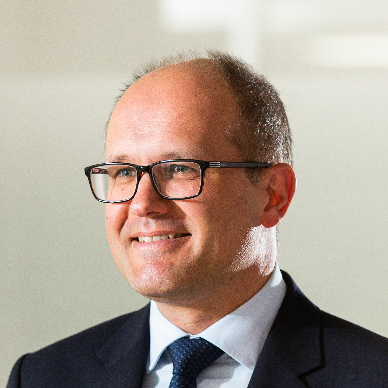 Hrkn to .. The Financial Outlook for Personal Investors