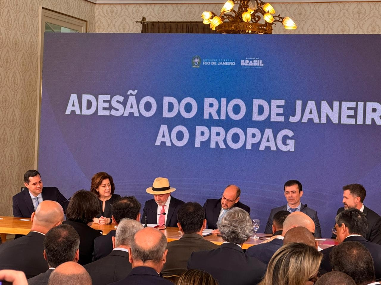 Governo do RJ oficializa adesão ao Propag; entenda o acordo episode artwork