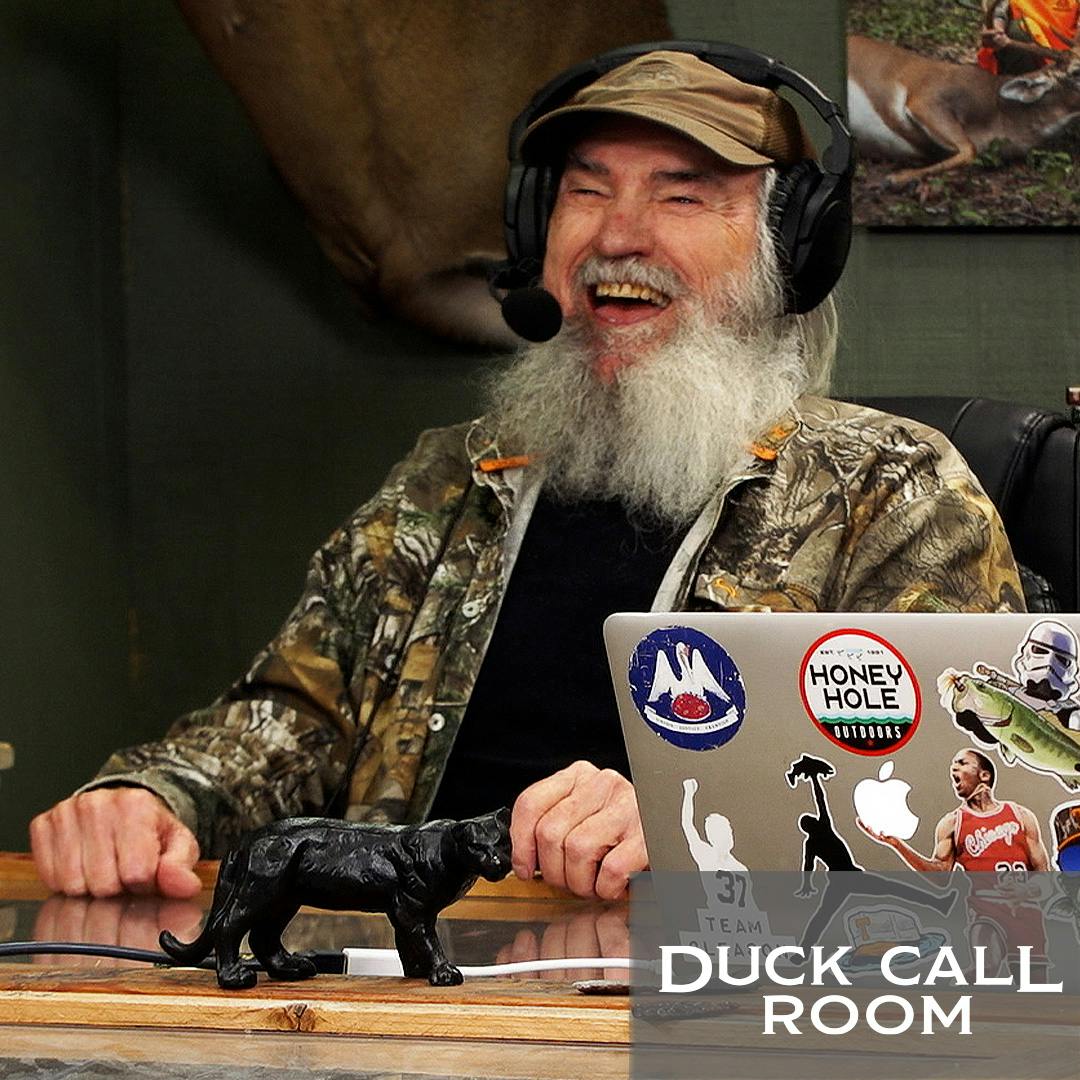 Uncle Si's Wife Is Smiling BIG After His Birthday Screwup
