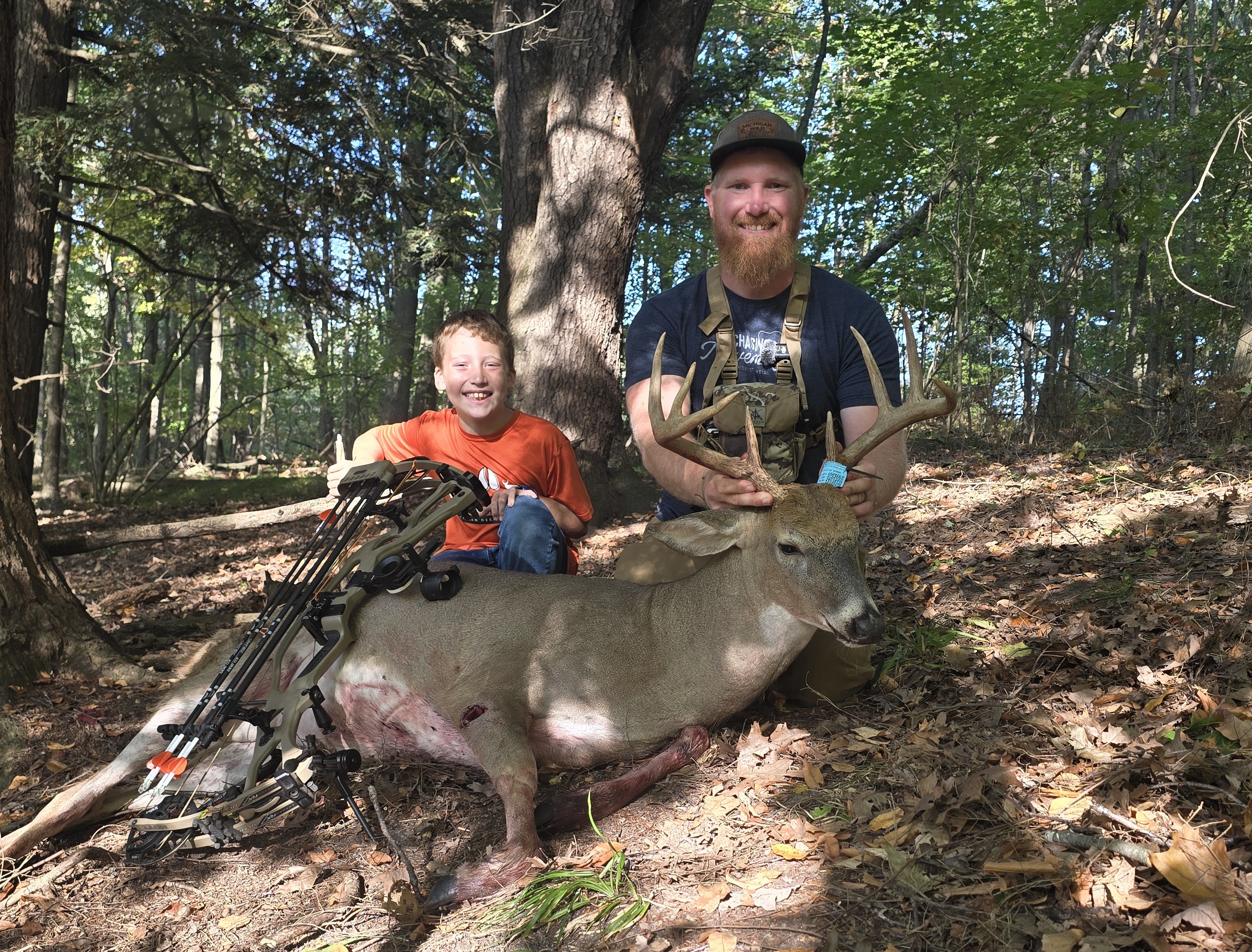 Michigan Wild - The Last 7 Days Wk1 Buck Down!