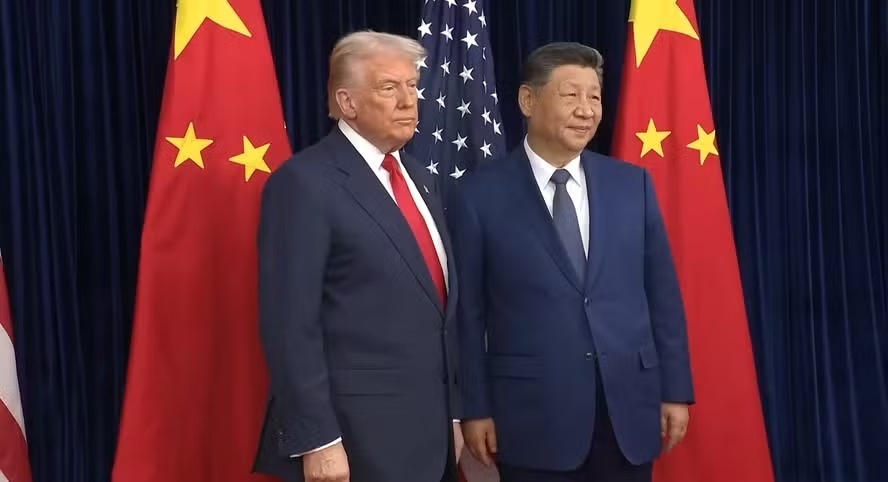 Xi Jinping recebe Trump na China nesta quarta (13) para discutir guerra no Oriente Médio e disputa tarifária episode artwork