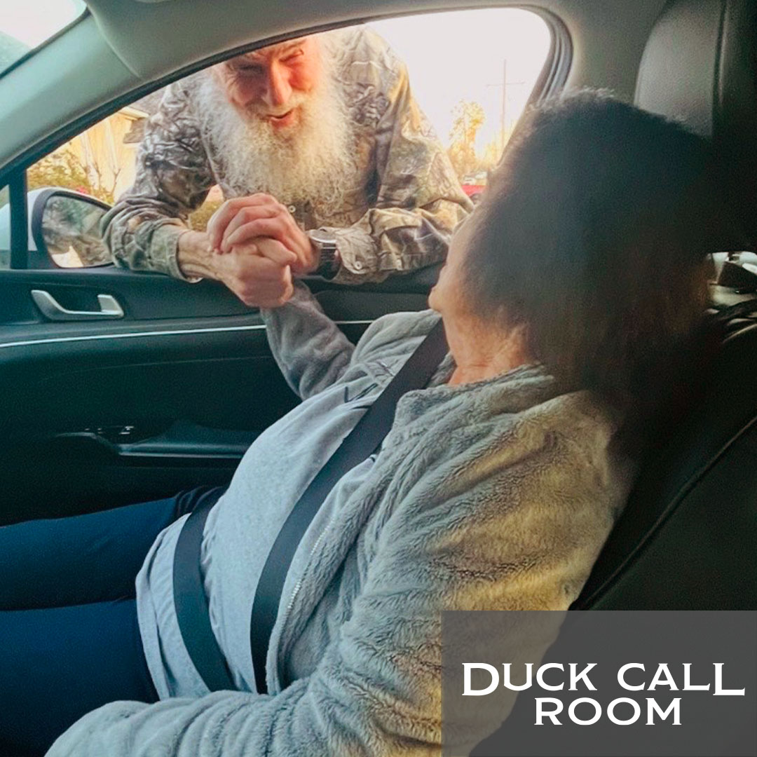 Al Robertson & Uncle Si React to Miss Kay’s Big Comeback