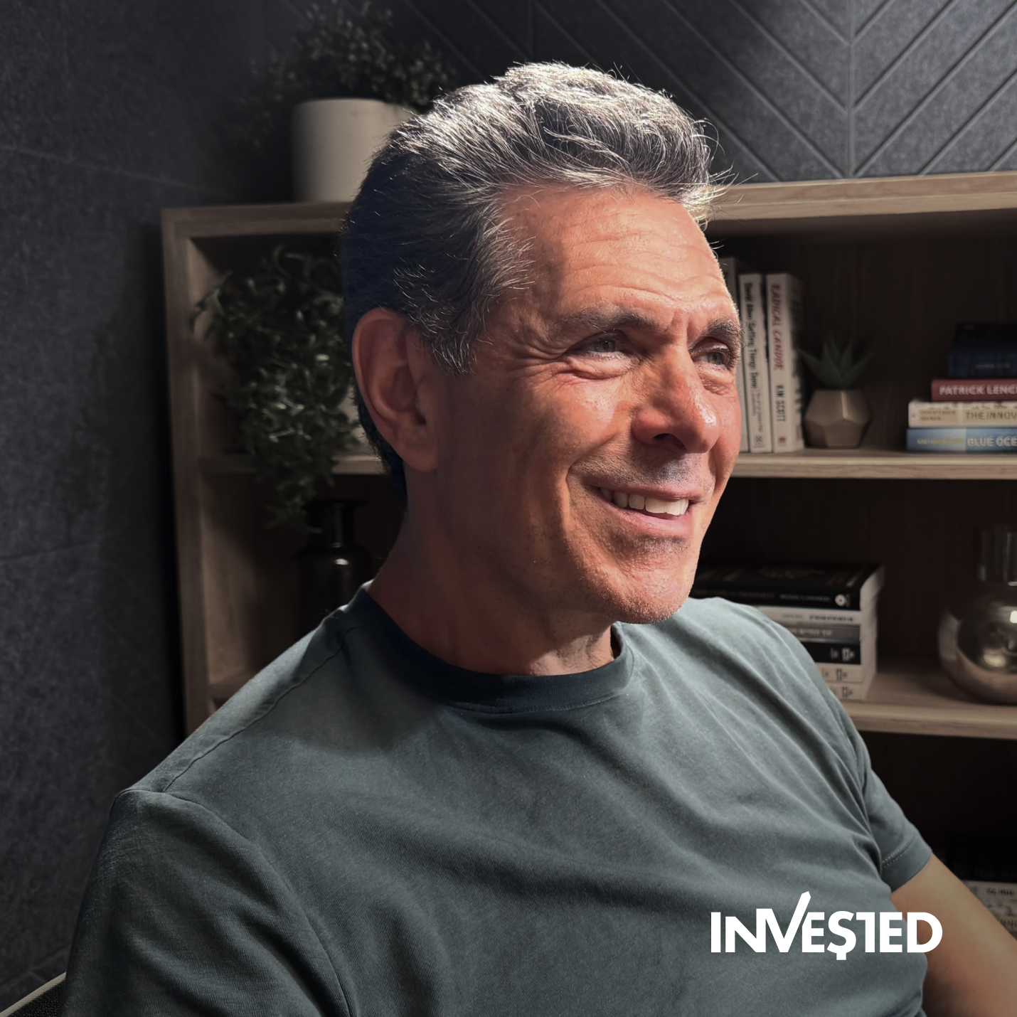 Daniel Lubetzky, Founder of KIND, on Reaching a $7 Billion Valuation, Why Builders Beat Destroyers, and How Many Nickels It Costs to Stick to Values