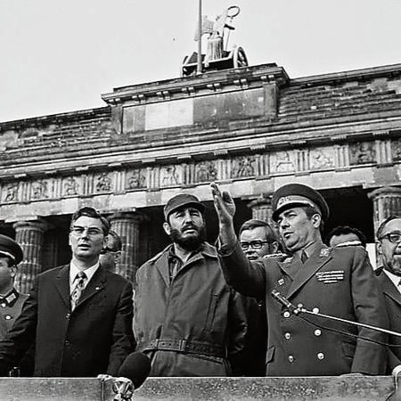 L'ultimo pezzo di Germania Est sta a Cuba? - AperiStoria #300