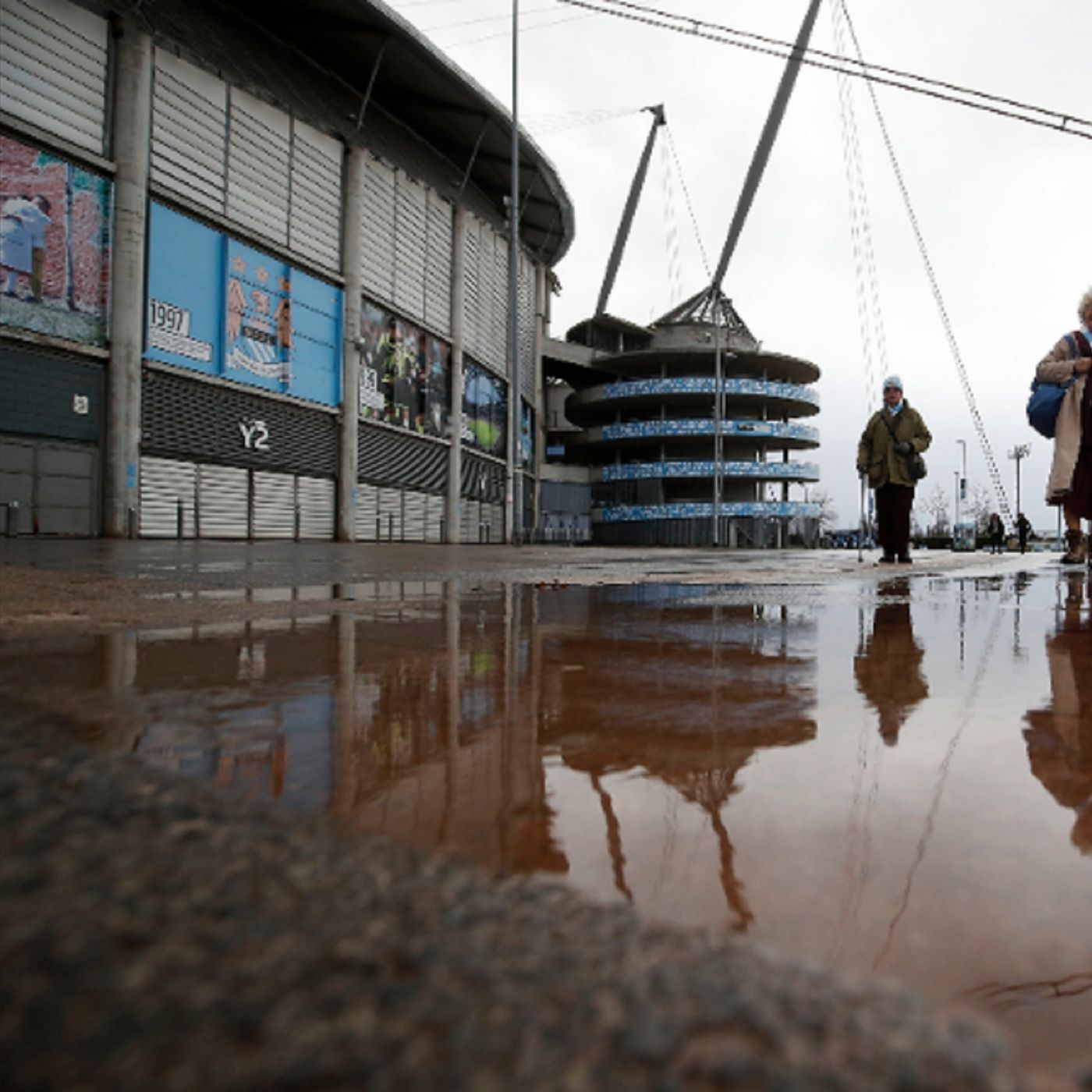 Q&A Episode: Was it the correct decision to postpone the West Ham fixture? episode artwork