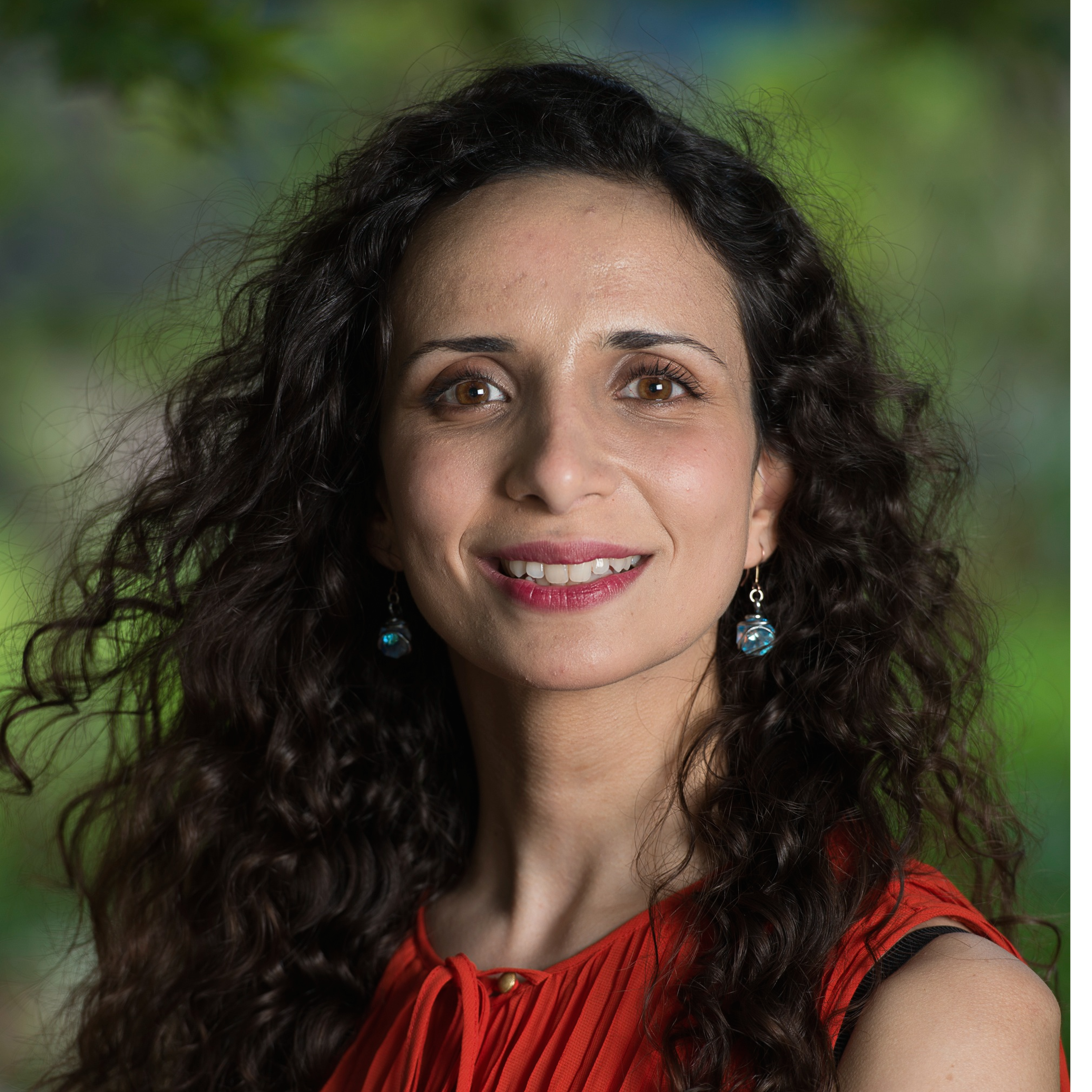 SIM Ep 489 Chops 200: Shaking hands with Ella Al-Shamahi