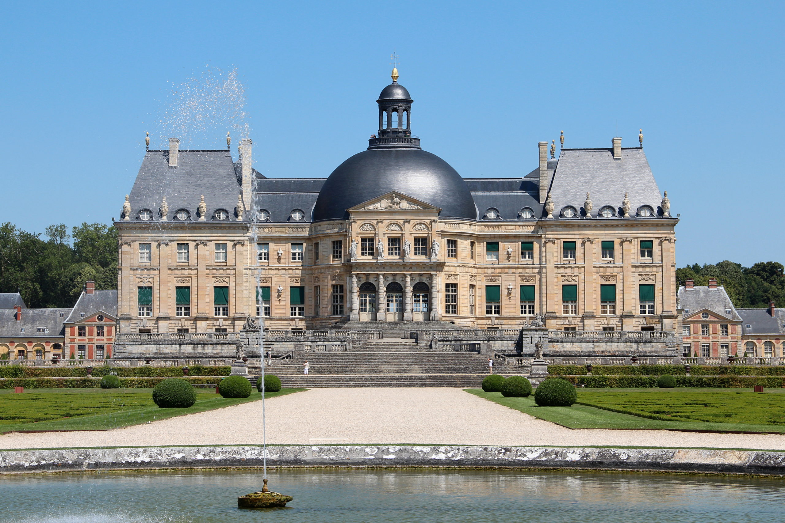 Vaux-le-Vicomte: Power, Greed, Corruption and Versailles by Sophie Higgerson