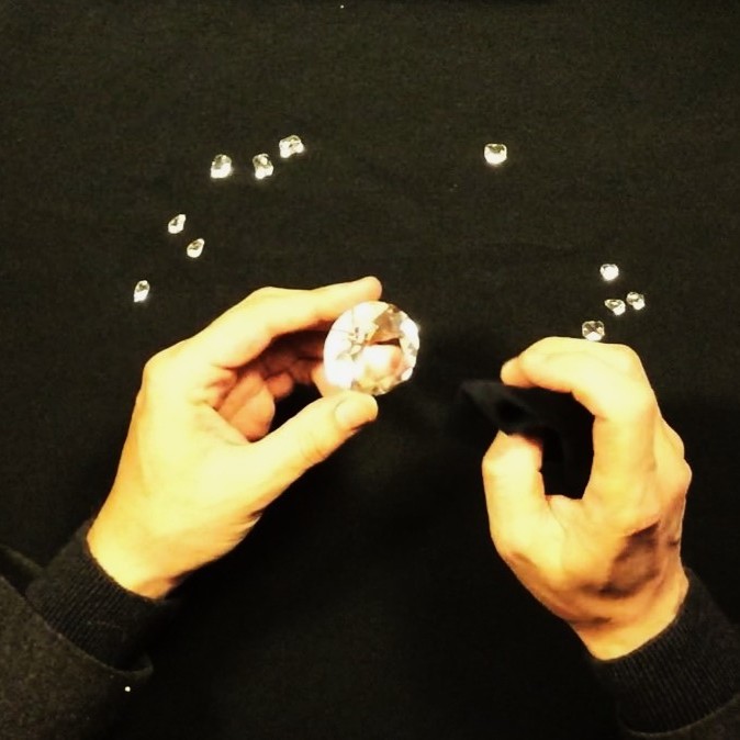 Le monde des pierres précieuses et semi-précieuses - Histoire pour s'endormir