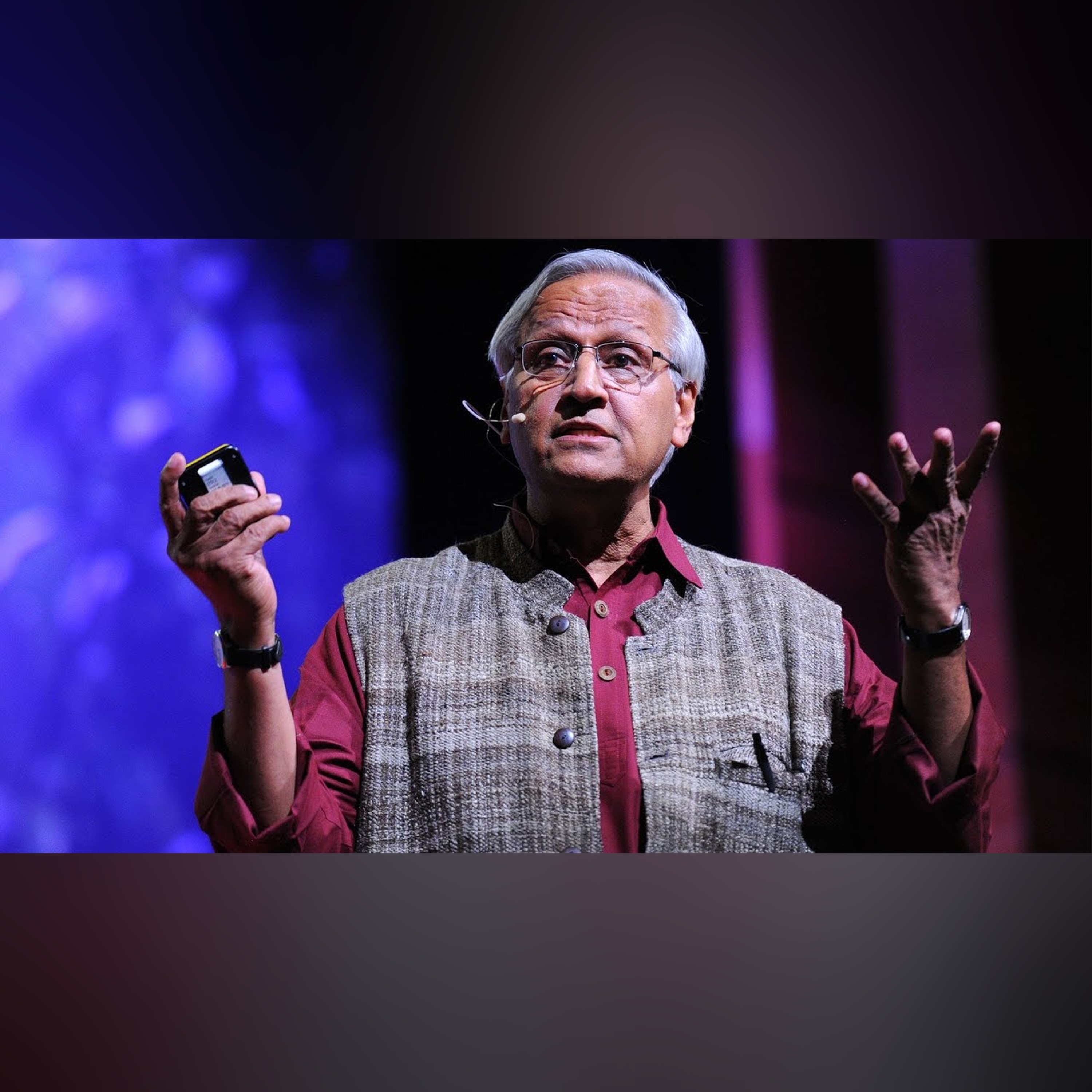 Learning from a barefoot movement - Bunker Roy
